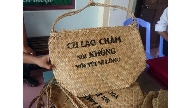 không với túi nilon